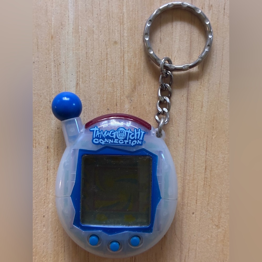 2004 Tamagotchi Connection V4 White, Clear, Working, With New Battery